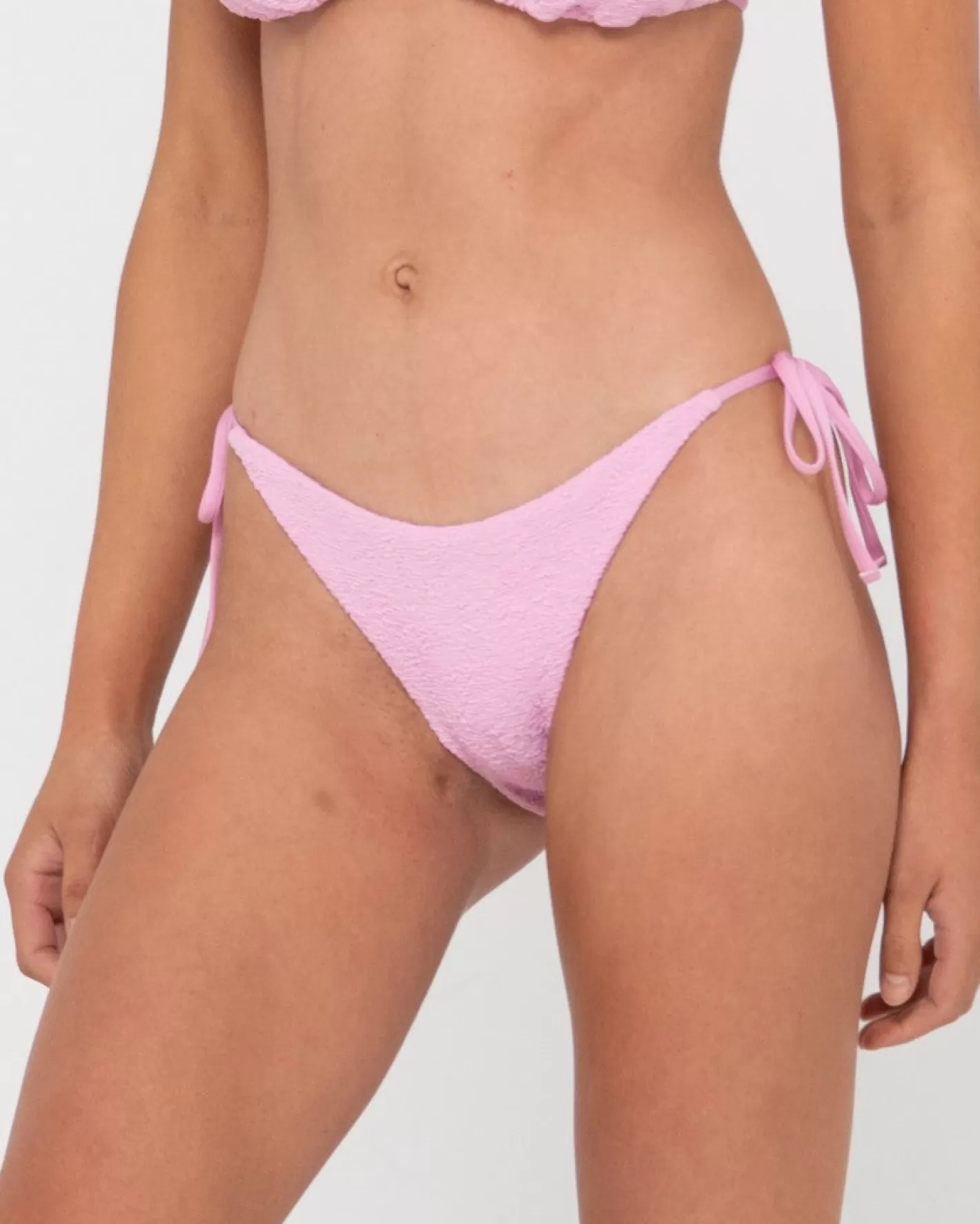 Mujer Rusty Braguita De Bikini Midi Con Lazos Laterales Texturizados De Sandalo