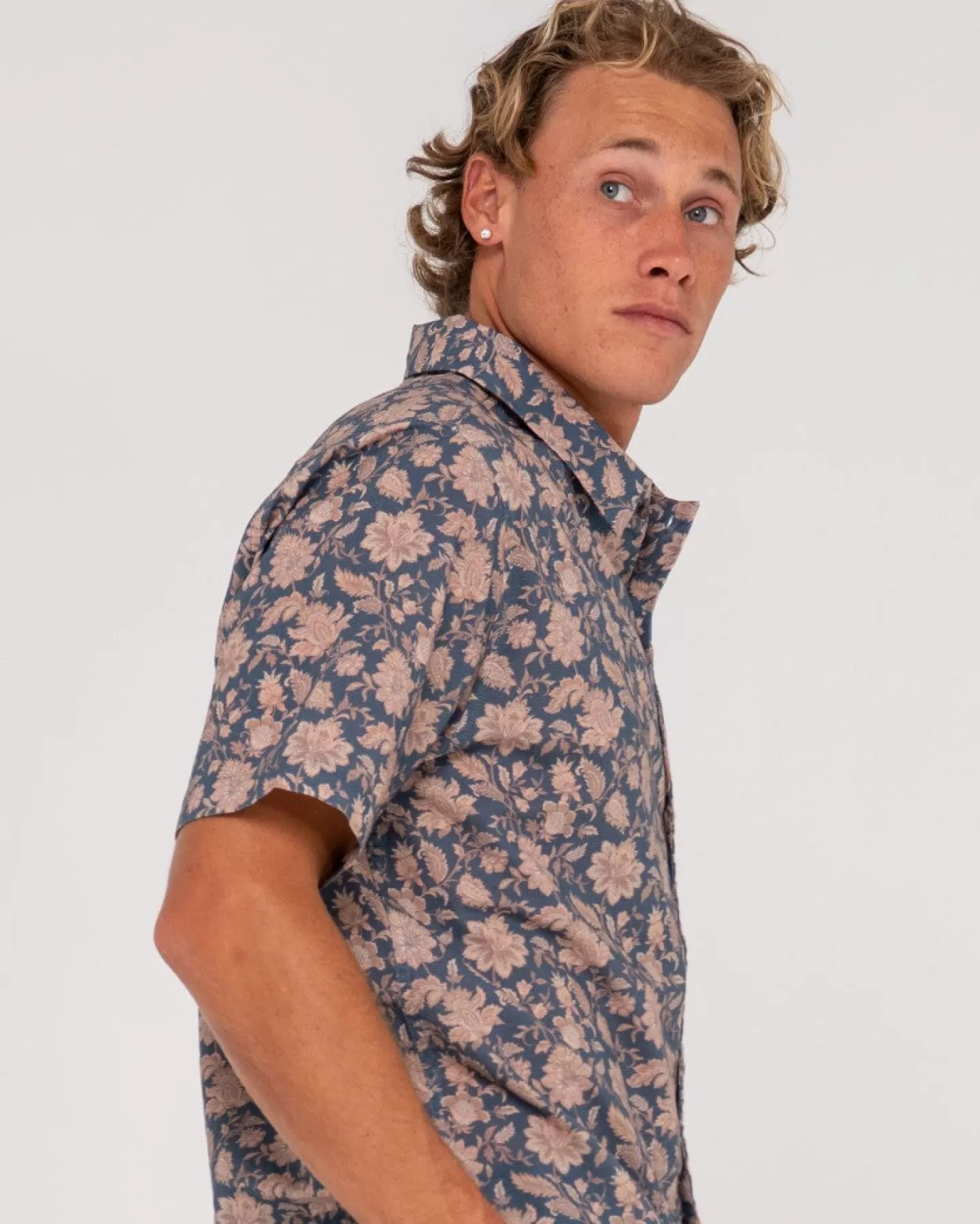 Hombre Rusty Camisa De Manga Corta De Corte Relajado Mosaic Ramie