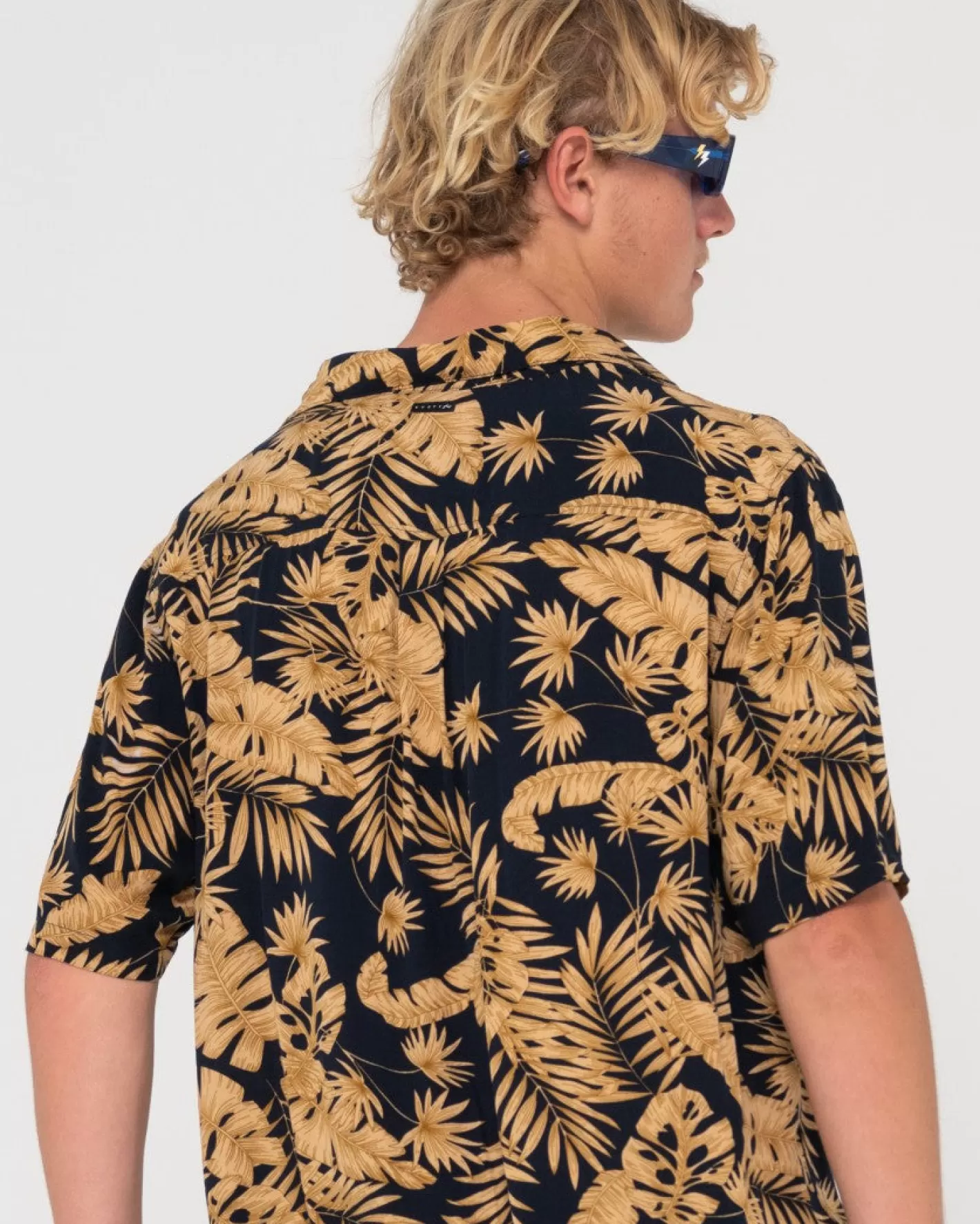 Hombre Rusty Camisa Estampada De Manga Corta Night Swim