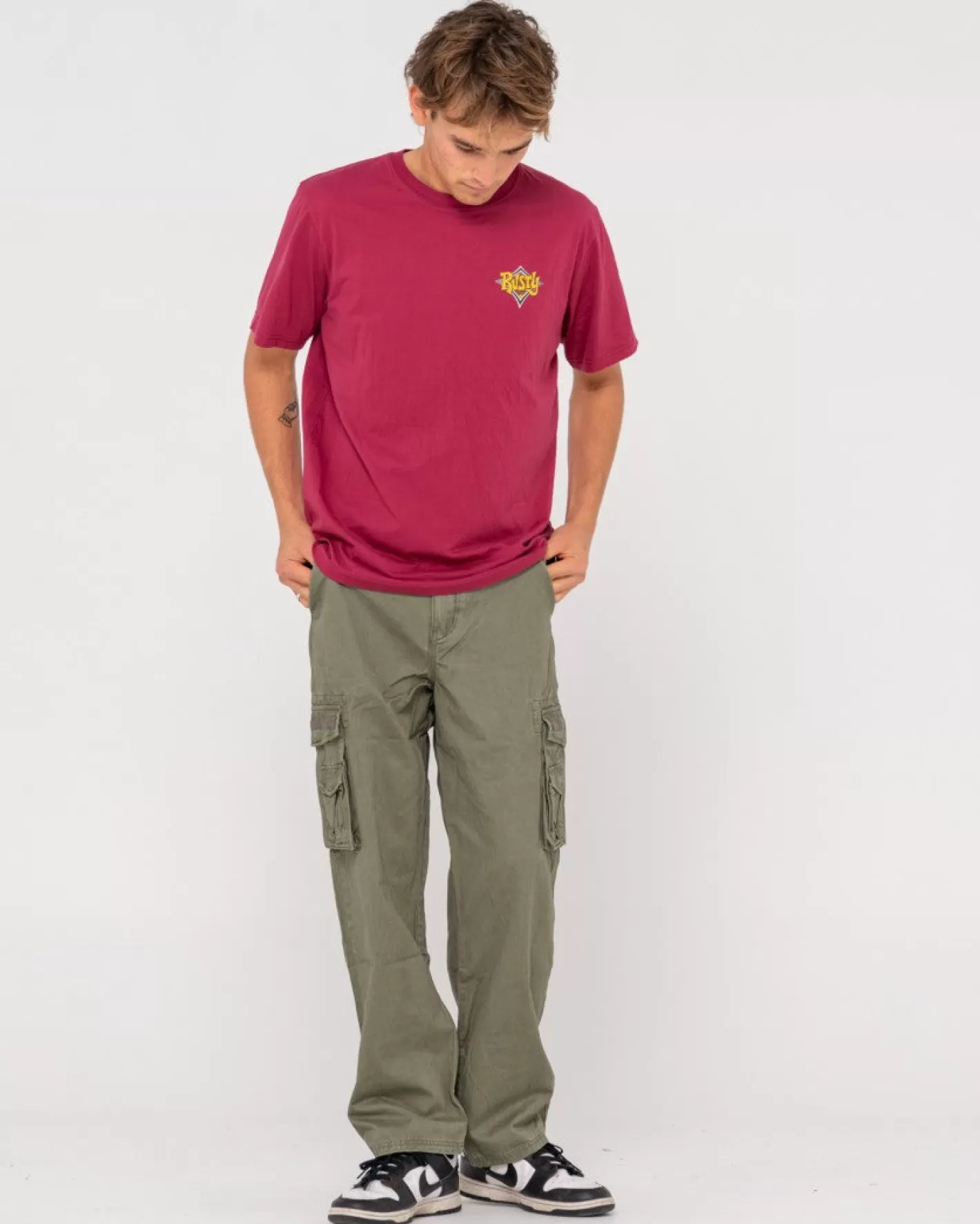 Hombre Rusty Camiseta Con Grafico De Manga Corta Y Diamantes Retorcidos