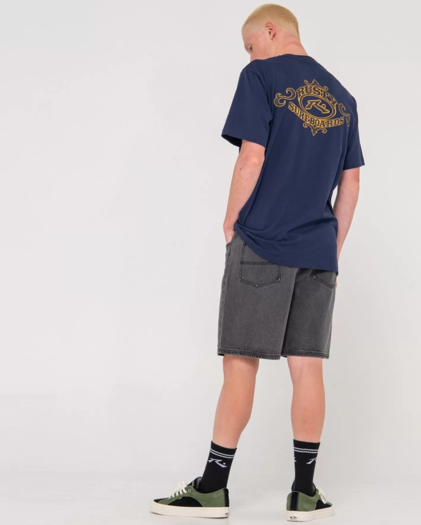 Hombre Rusty Camiseta Grafica De Manga Corta Con Filigrana