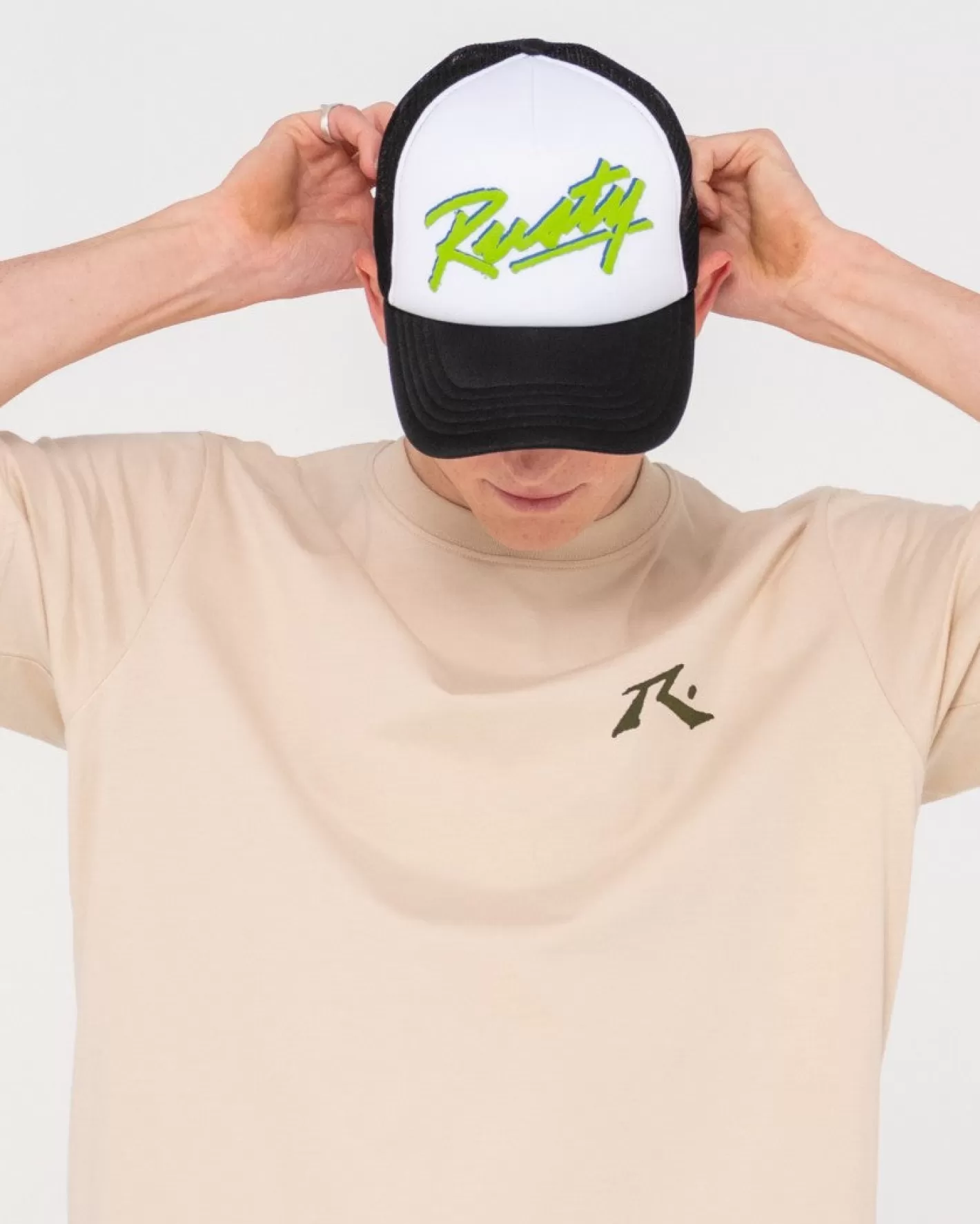 Hombre Rusty Camiseta Grafica De Manga Corta De Competicion