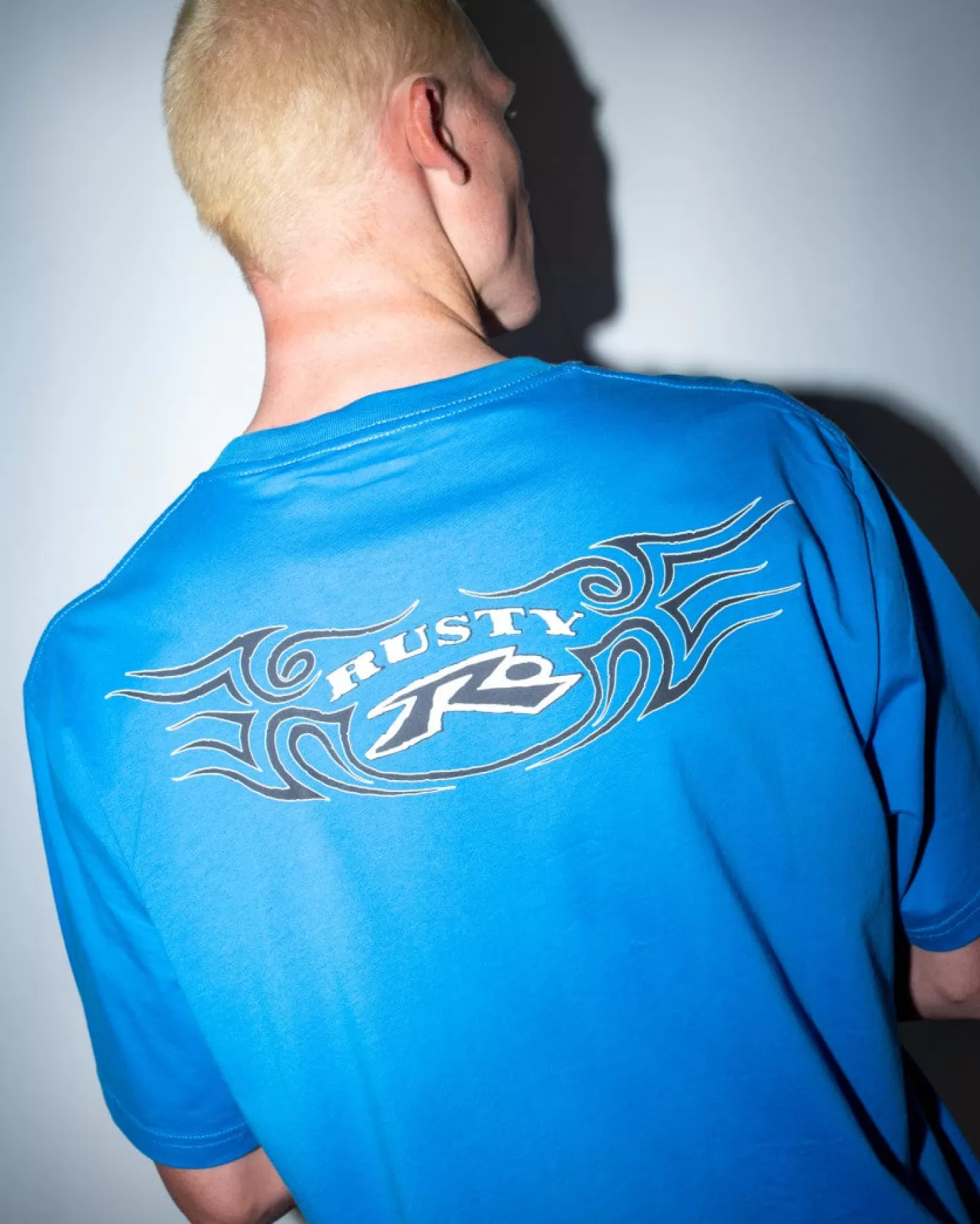 Hombre Rusty Camiseta Grafica De Manga Corta Tribal Burn