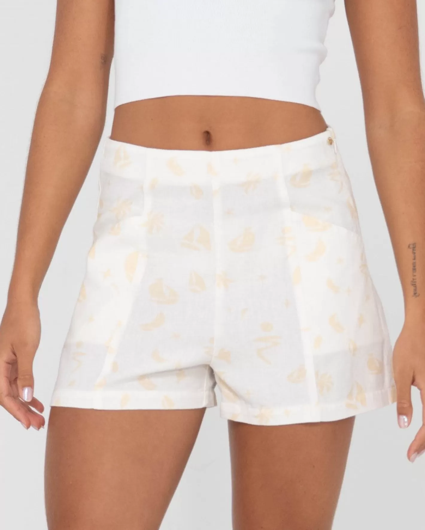 Mujer Rusty Pantalon Corto Cassidy De Lino De Talle Alto