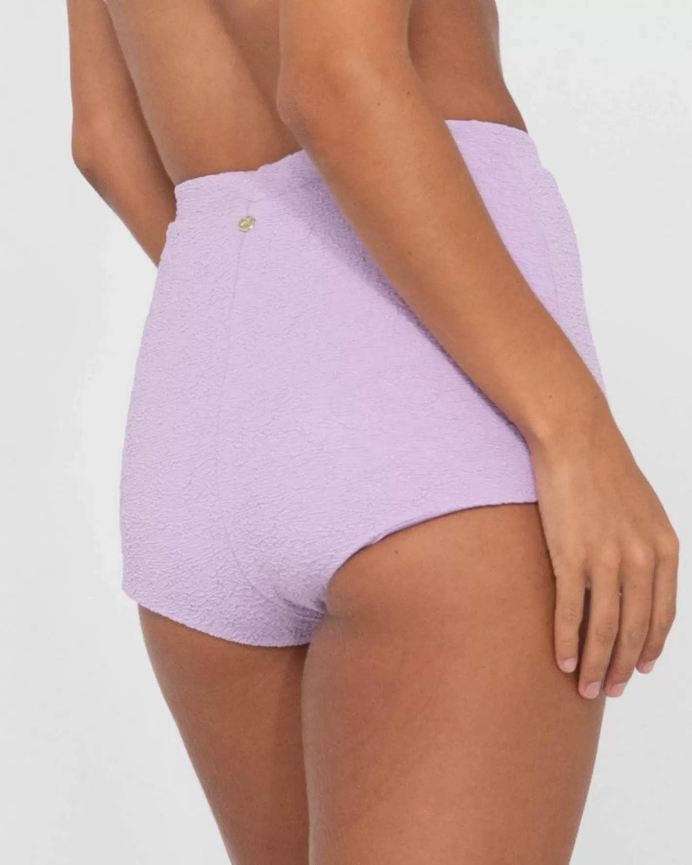 Mujer Rusty Shorts Surferos De Talle Alto Con Textura De Sandalo