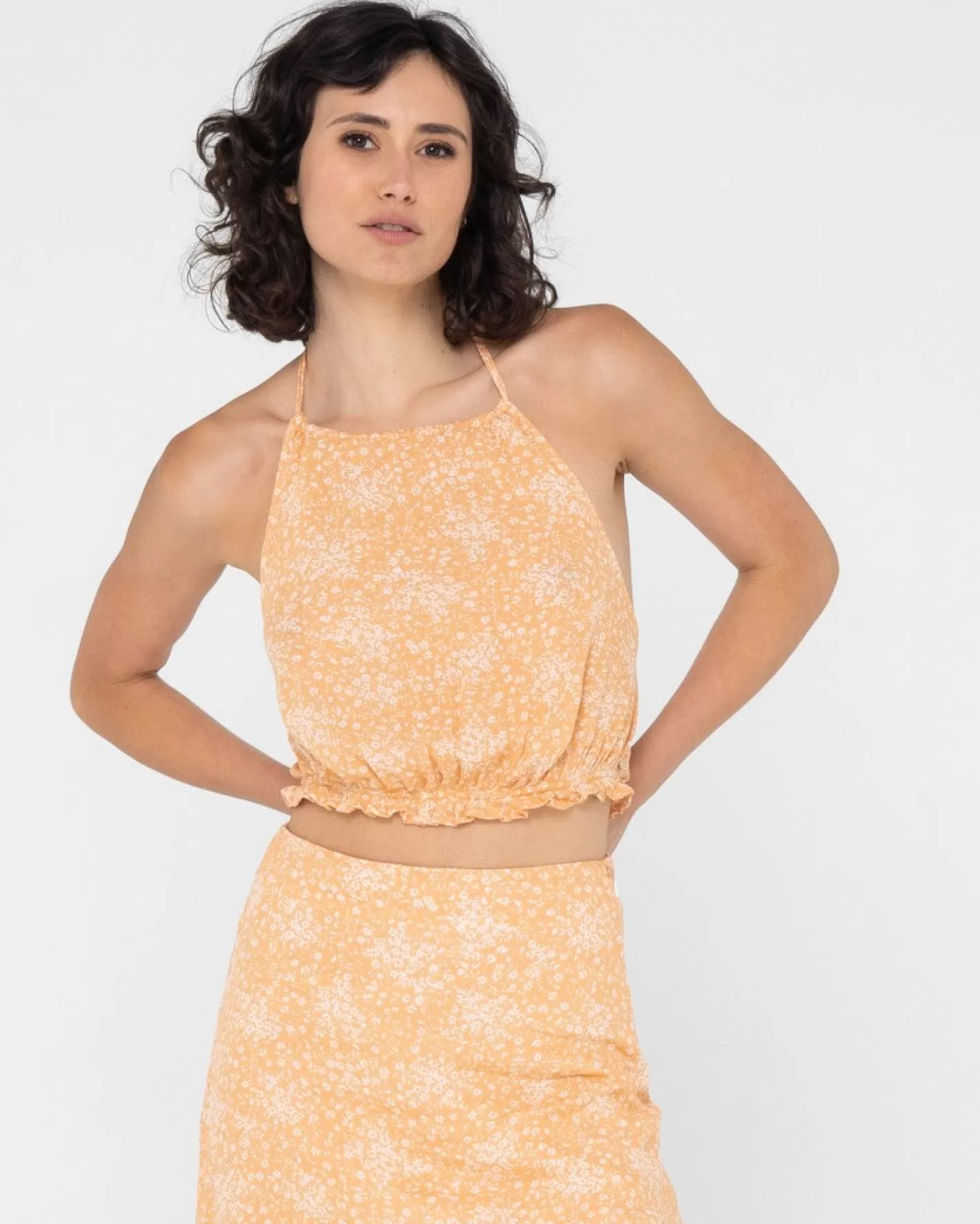 Mujer Rusty Top Corto Con Cuello Halter De Heading West