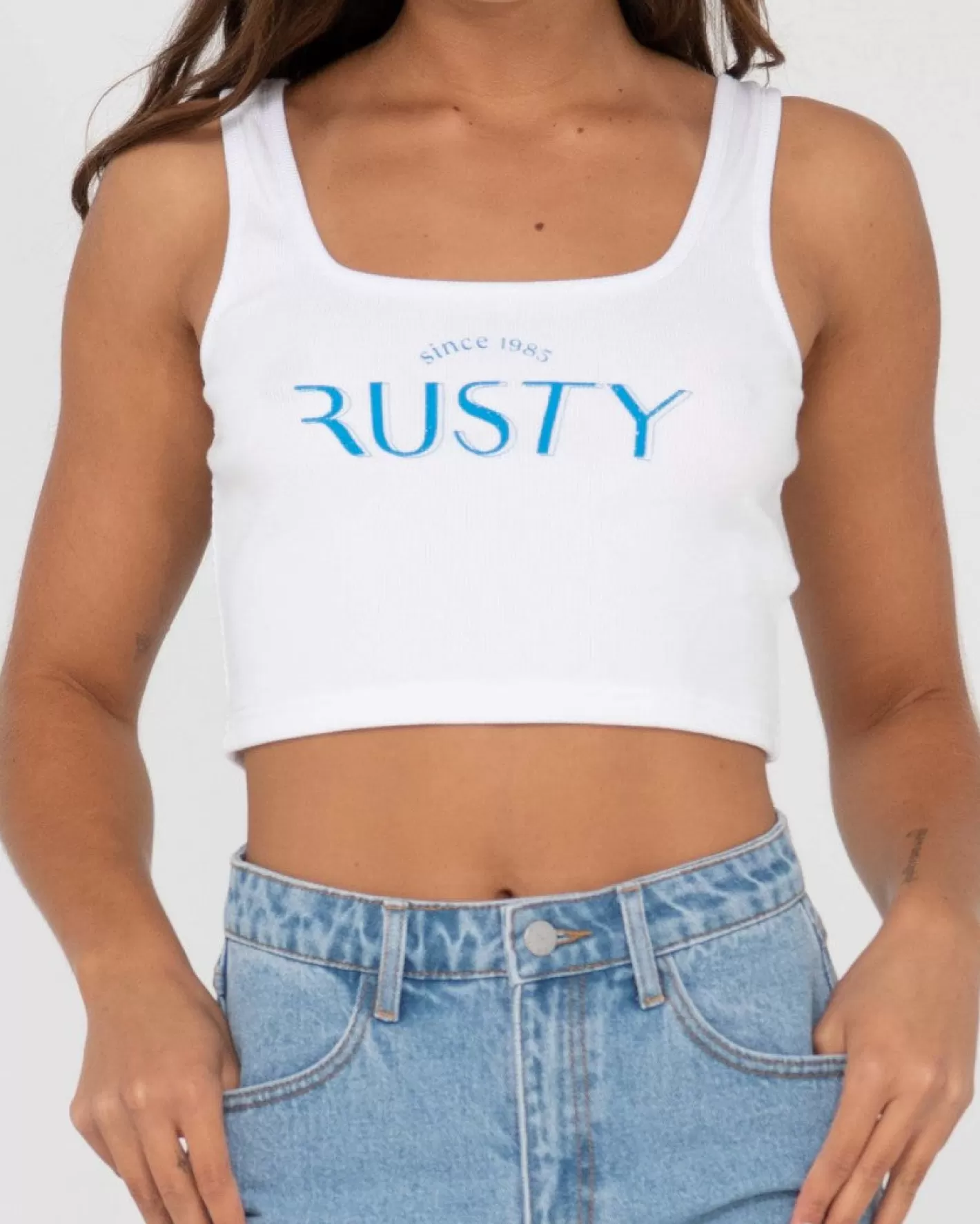 Mujer Rusty Top Corto Sin Mangas Para Bebe Con Grafico 1985